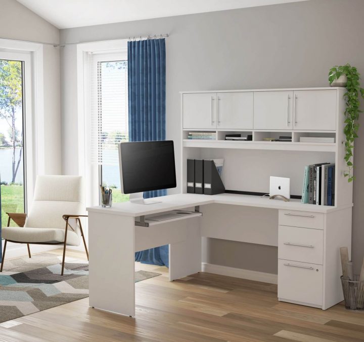 Comment créer un bureau à domicile à petit budget avec un bureau d'ordinateur