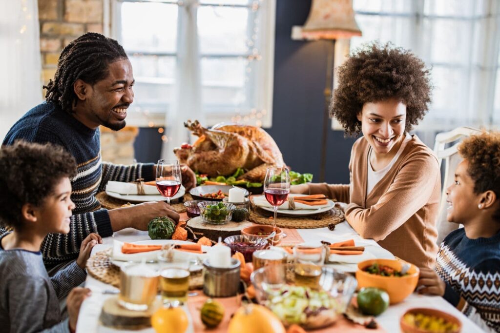 Thanksgiving et la gratitude vont de pair comme une chambre d’amis et un bureau à domicile – voici comment !