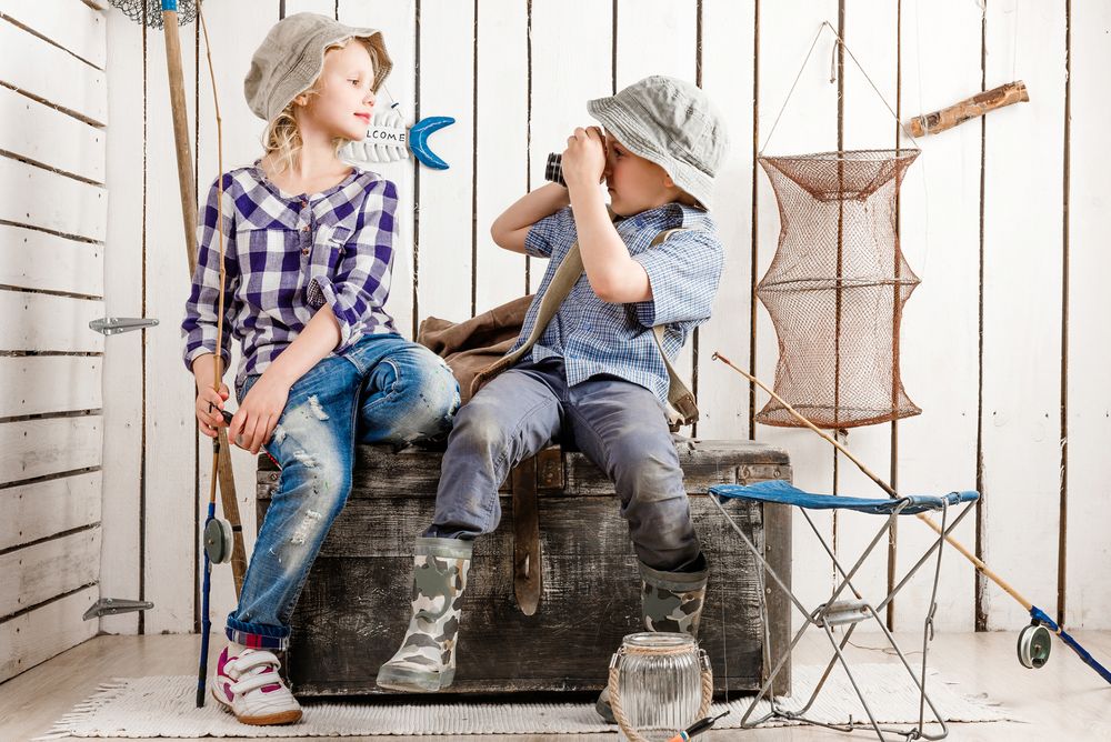 kids on storage trunk