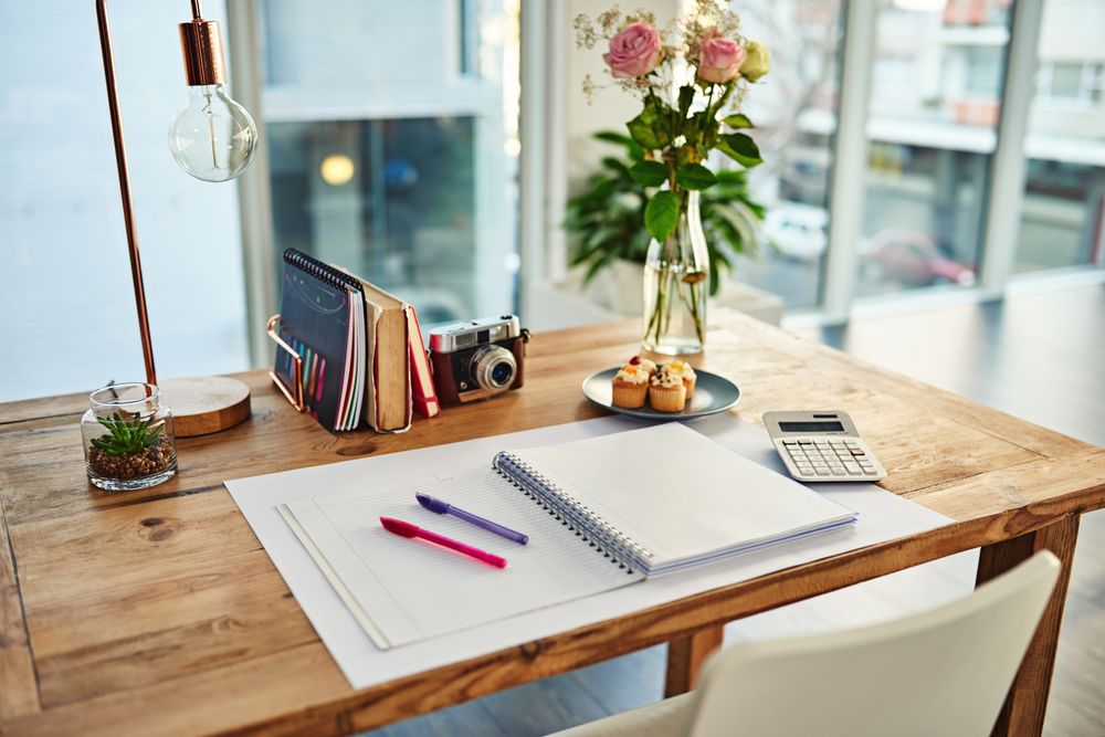 Boost Your Productivity: 10 Solutions to Better Organize Your Desk and Your Work Life