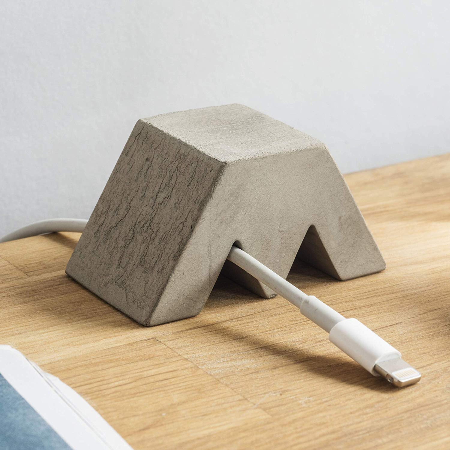 Concrete cable holder