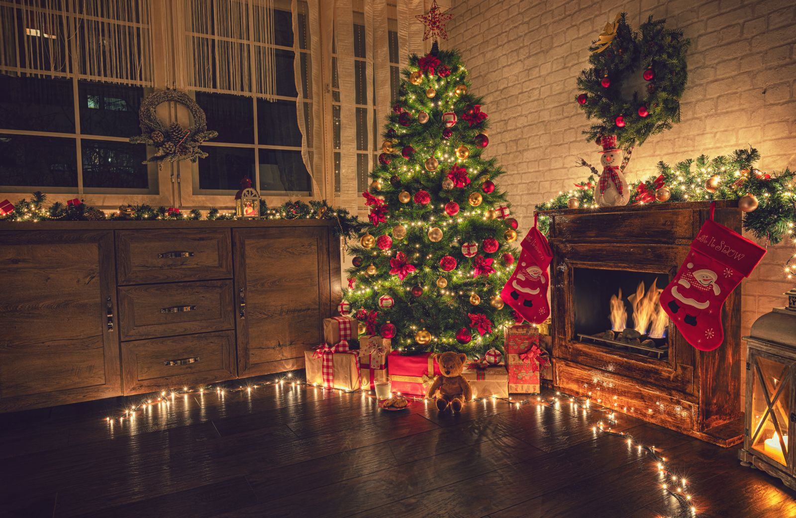 Christmas Tree Fireplace Wallpapers  Wallpaper Cave