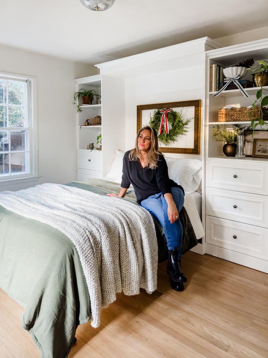 Versatile Murphy bed